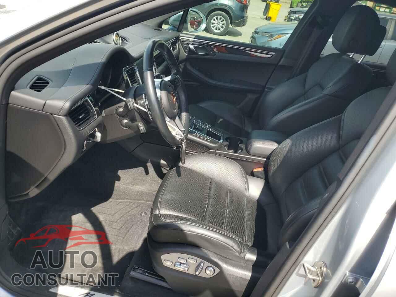 PORSCHE MACAN 2017 - WP1AG2A50HLB53198