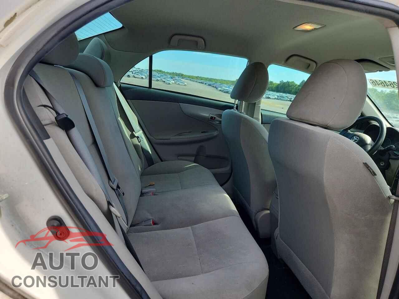 TOYOTA COROLLA 2012 - 2T1BU4EEXCC894902