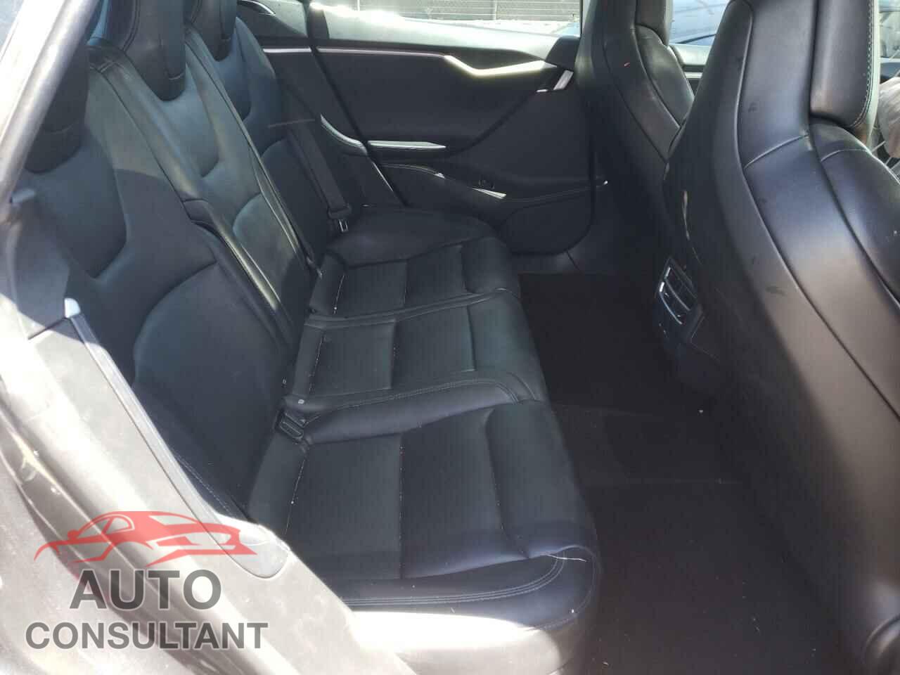 TESLA MODEL S 2017 - 5YJSA1E12HF212991