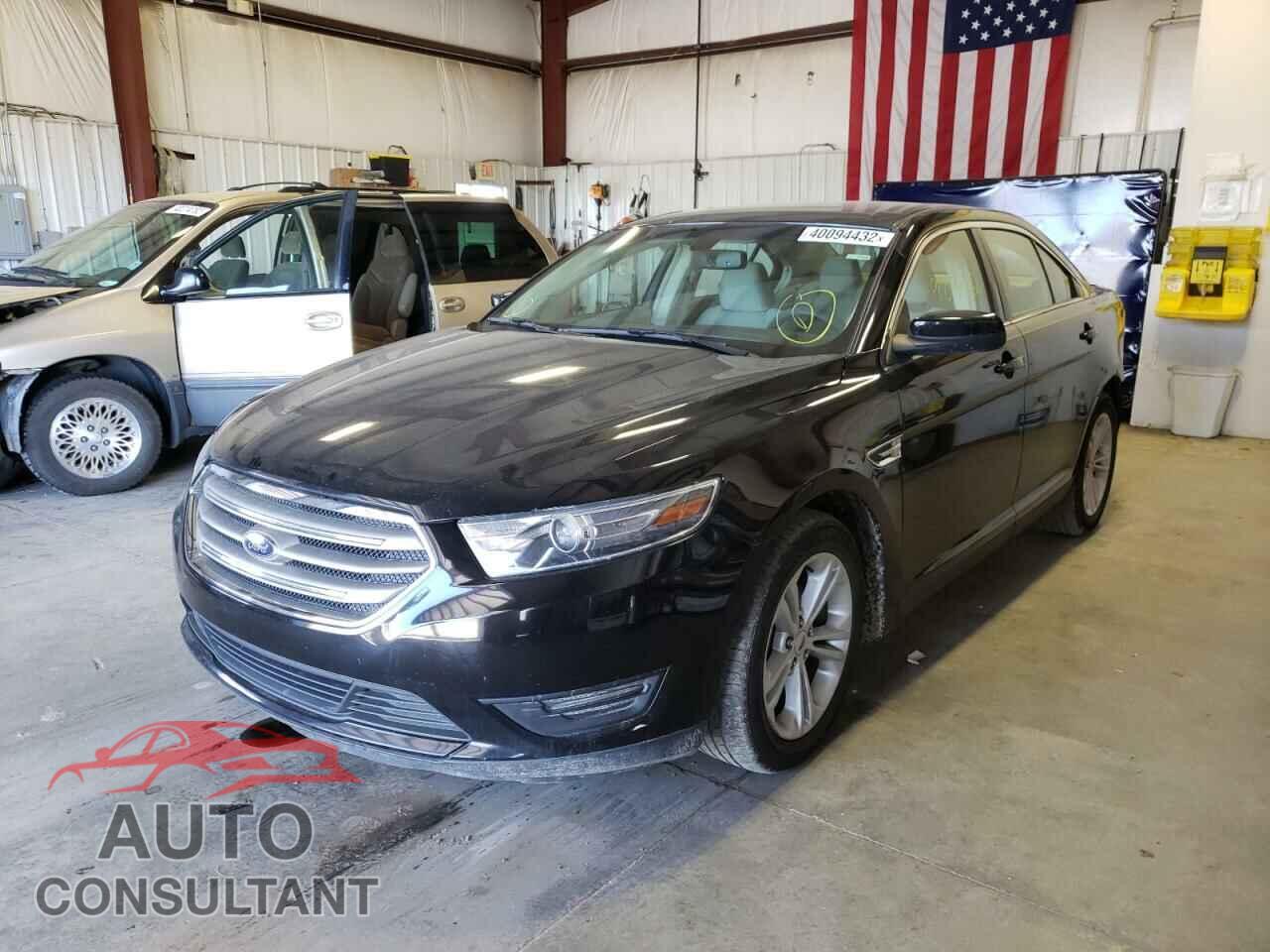 FORD TAURUS 2017 - 1FAHP2E88HG140086