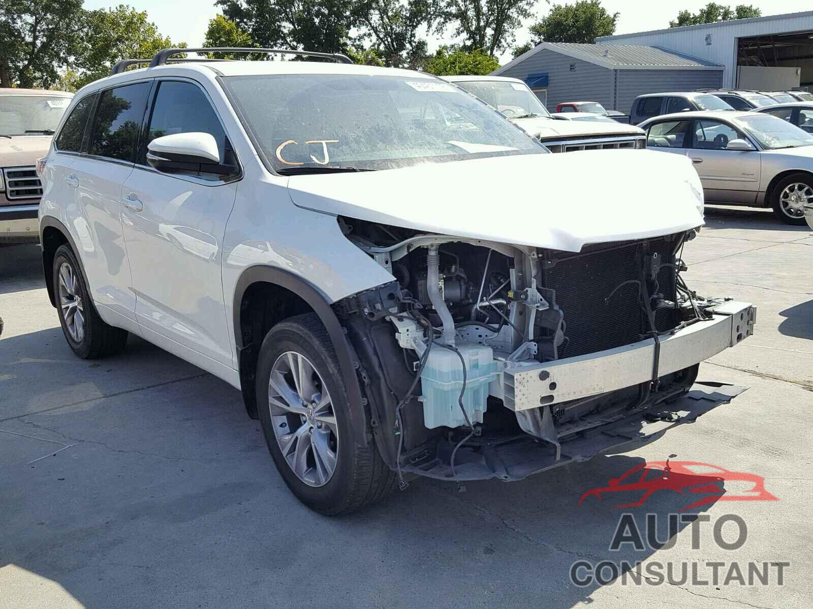 TOYOTA HIGHLANDER 2015 - 5TDBKRFH5FS103215