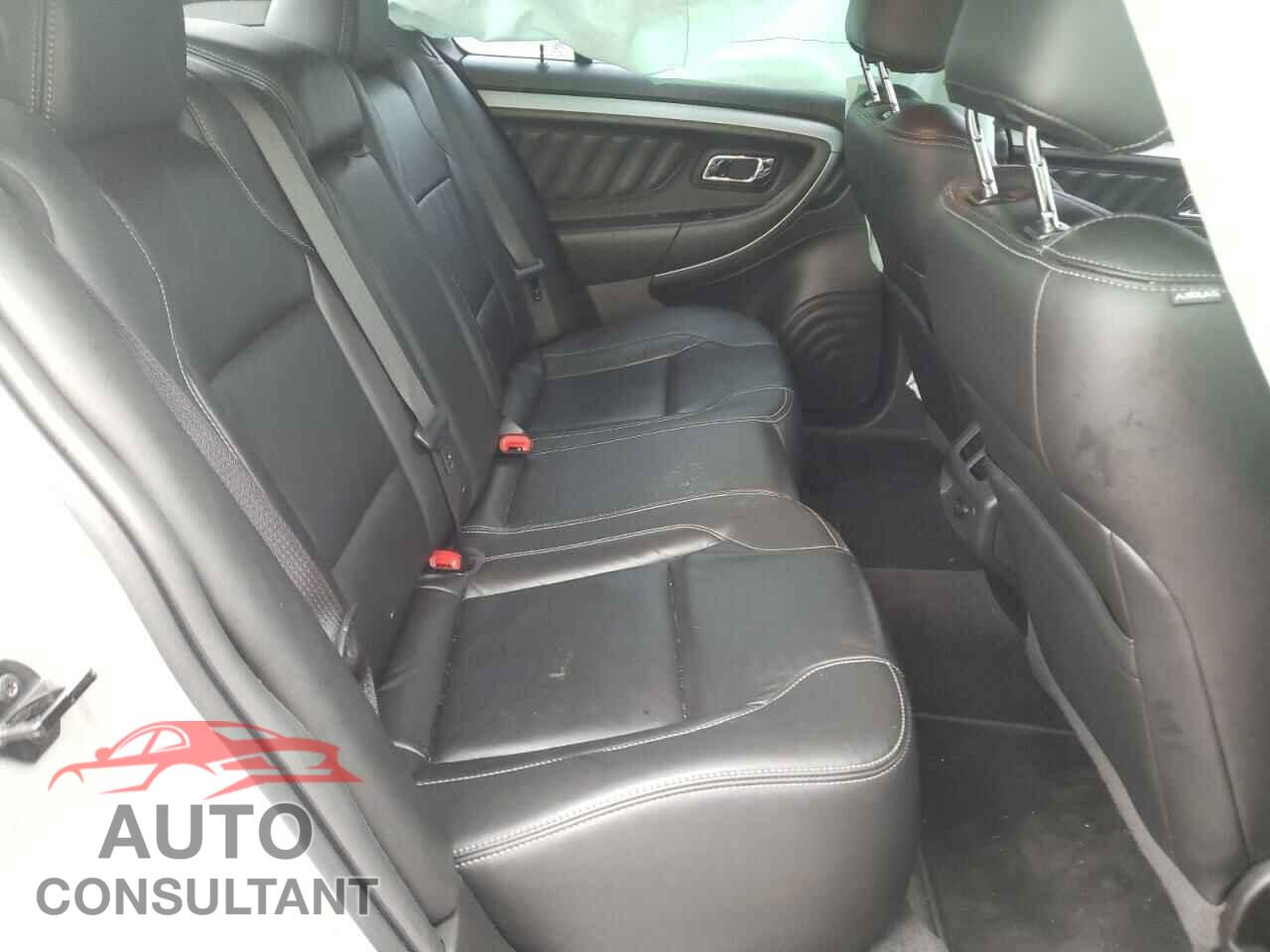 FORD TAURUS 2017 - 1FAHP2H88HG128497