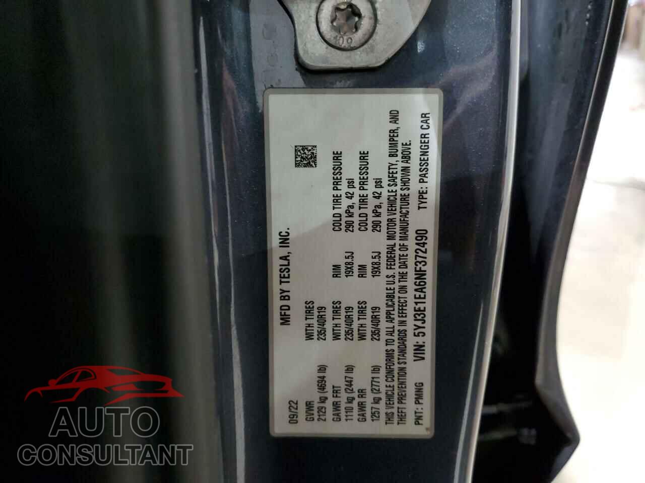 TESLA MODEL 3 2022 - 5YJ3E1EA6NF372490