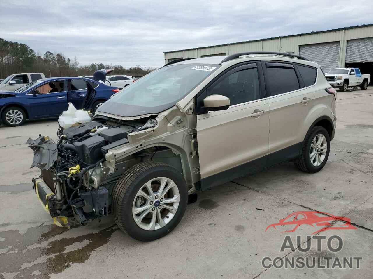 FORD ESCAPE 2018 - 1FMCU0GD6JUA39403