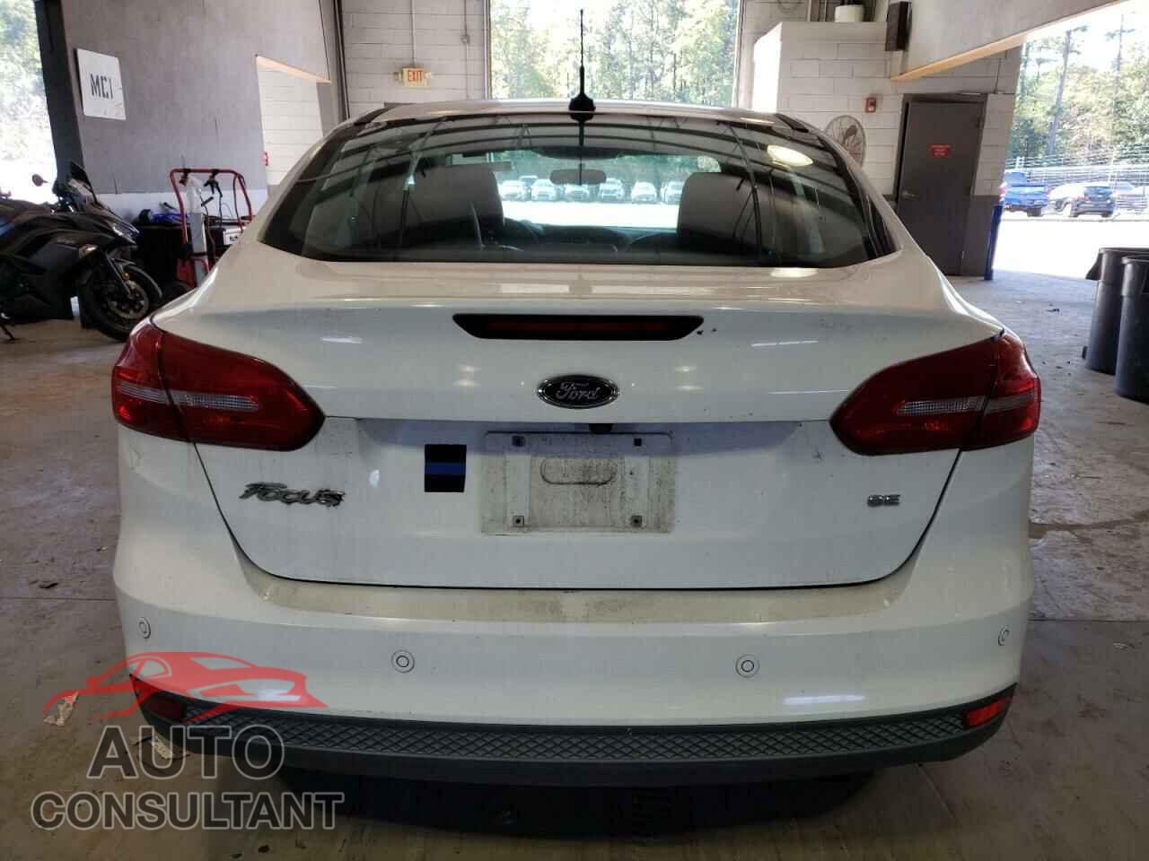 FORD FOCUS 2016 - 1FADP3F26GL299726
