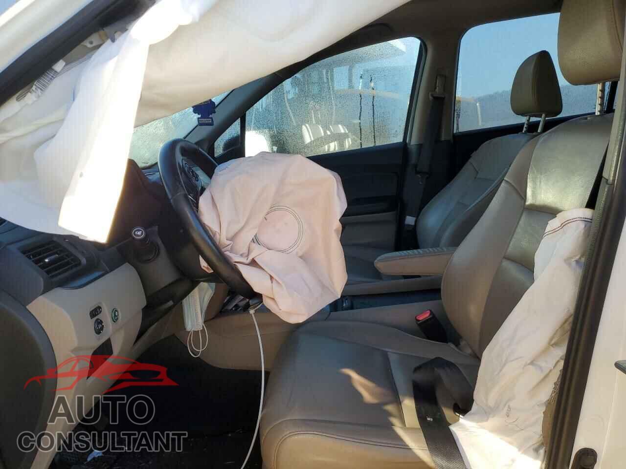 HONDA PILOT 2016 - 5FNYF5H54GB052161