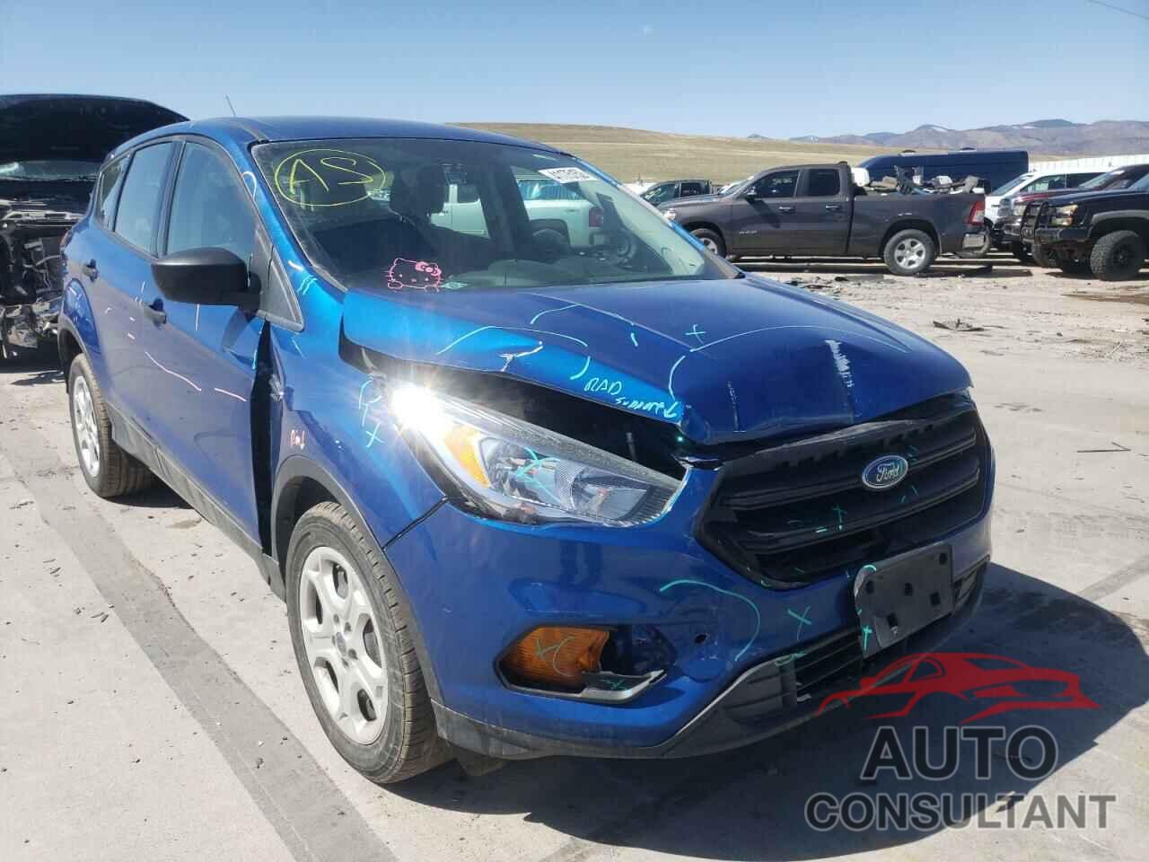 FORD ESCAPE 2017 - 1FMCU0F77HUC66430
