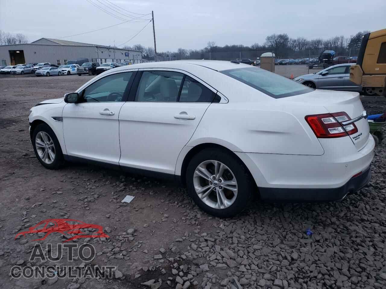 FORD TAURUS 2015 - 1FAHP2E80FG148857