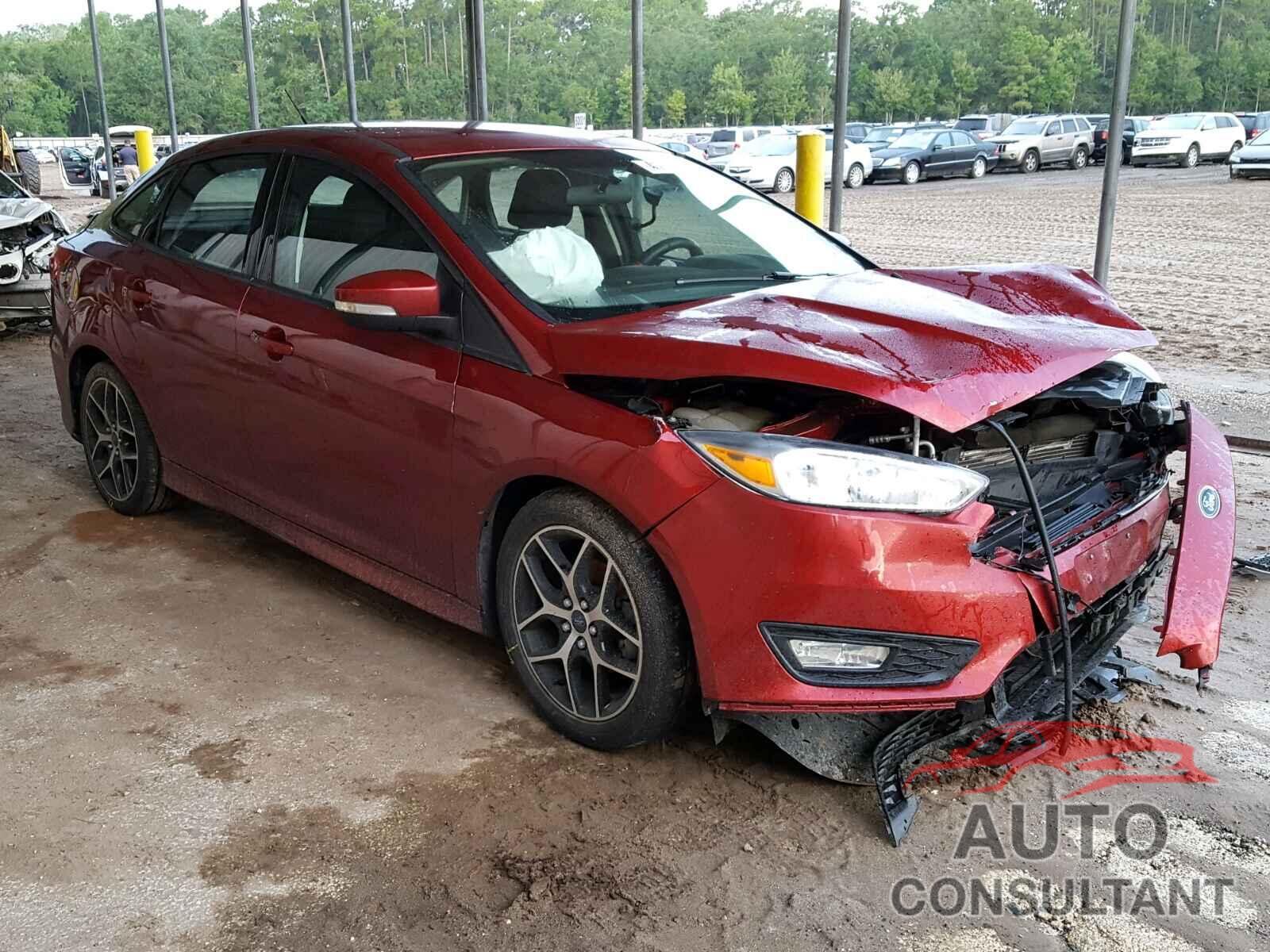 FORD FOCUS 2015 - 1FADP3F24FL227907