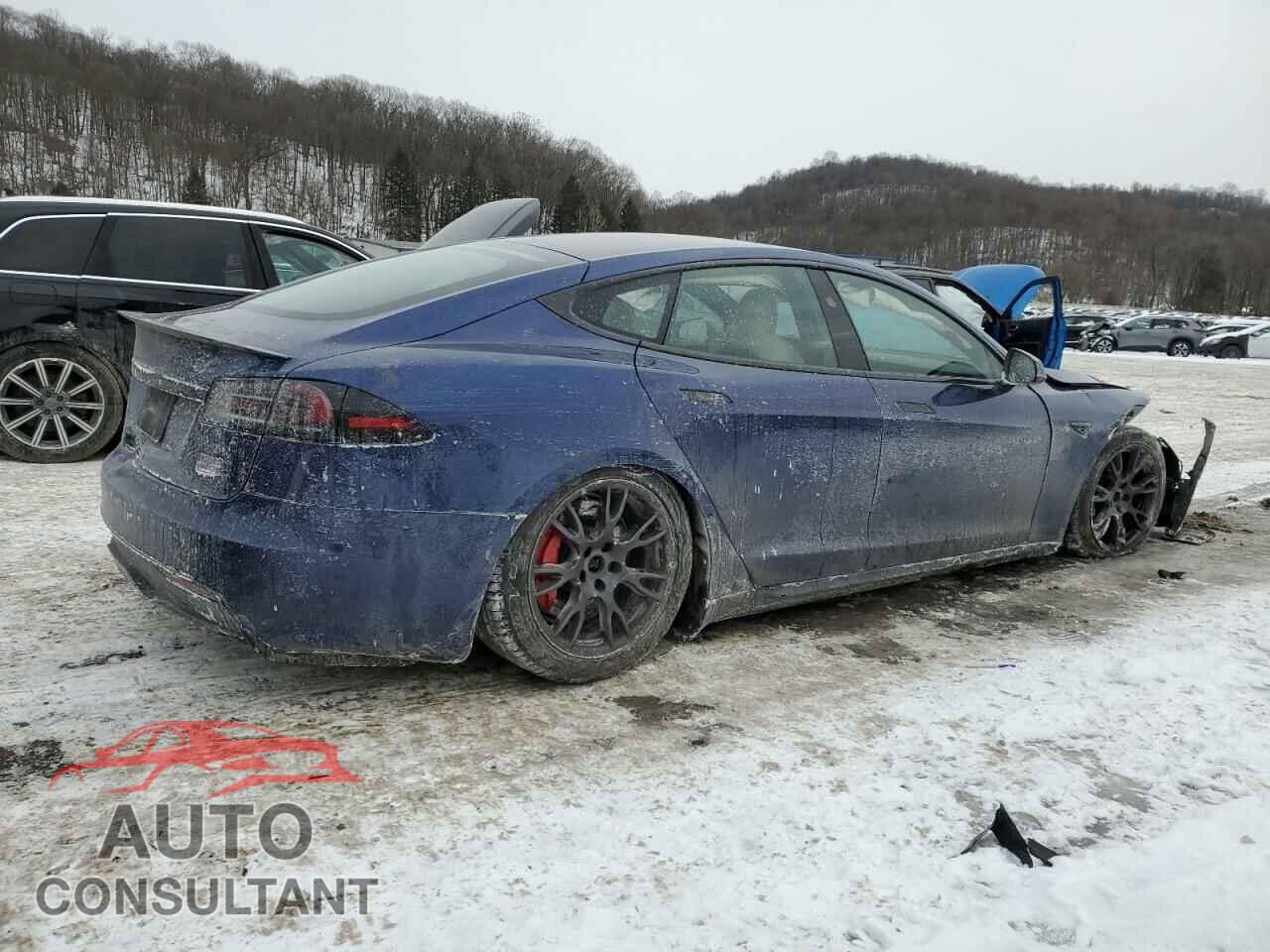TESLA MODEL S 2023 - 5YJSA1E6XPF528200