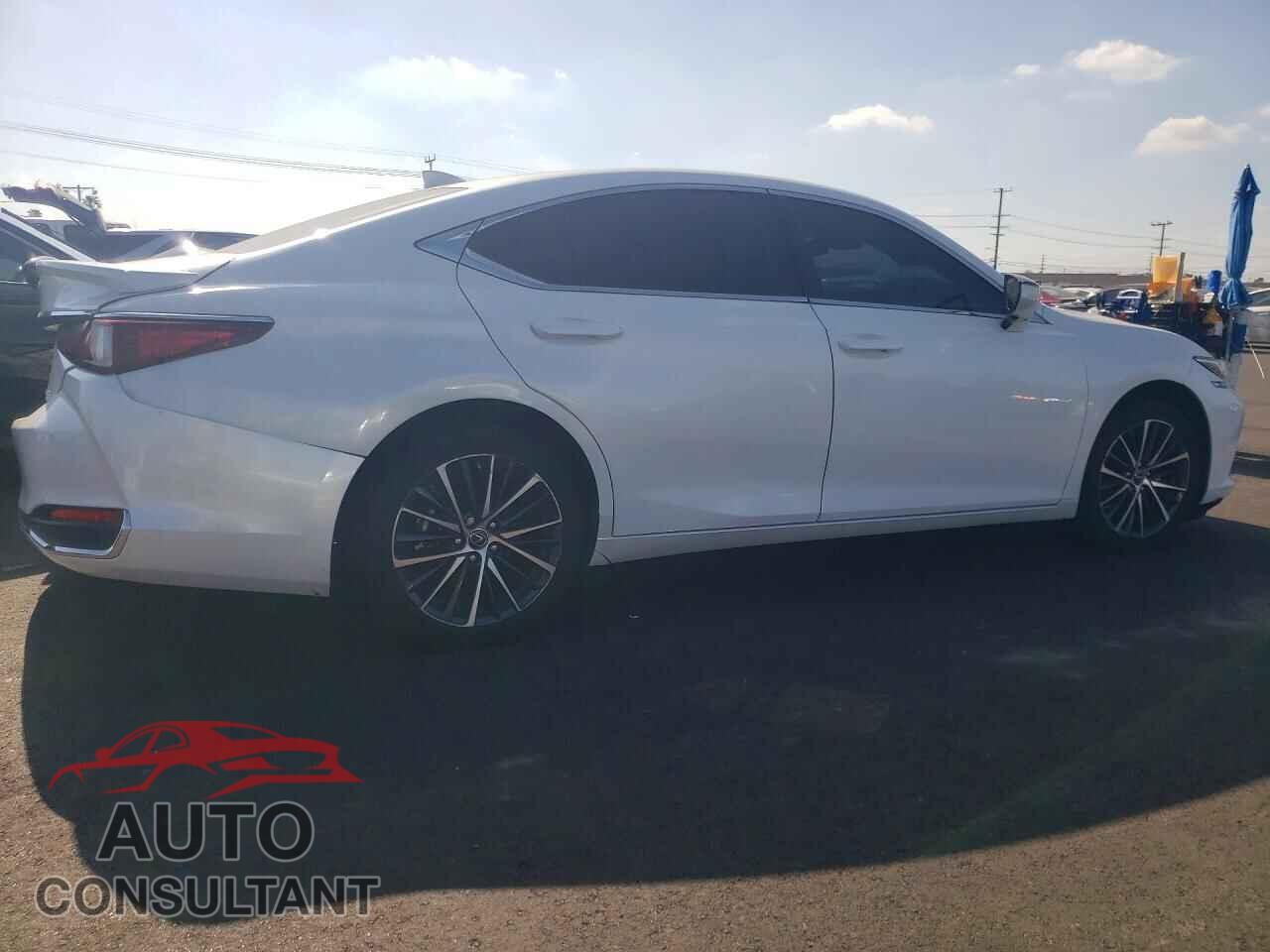 LEXUS ES300 2024 - 58ADA1C19RU051984