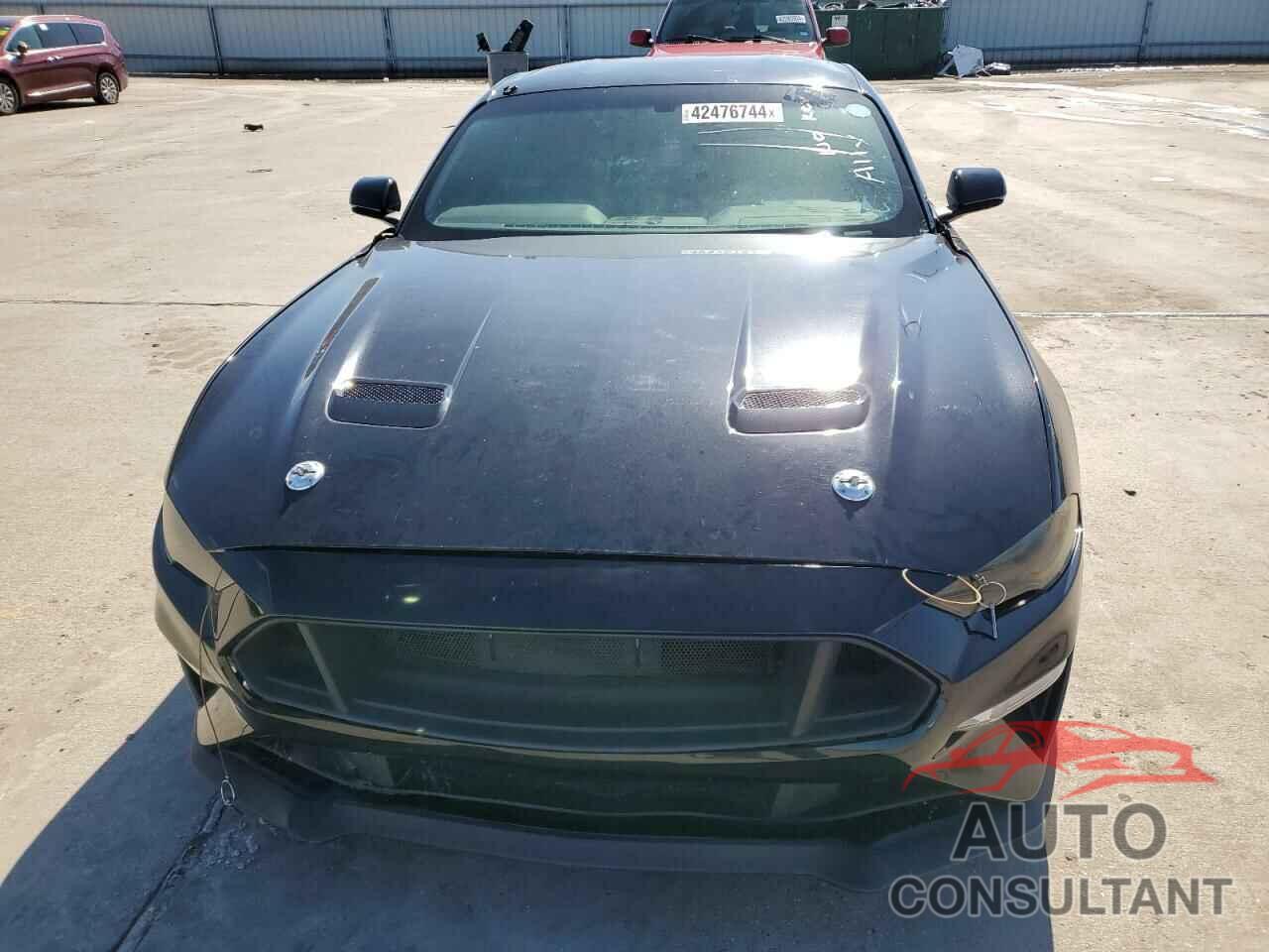 FORD MUSTANG 2018 - 1FA6P8CFXJ5108513