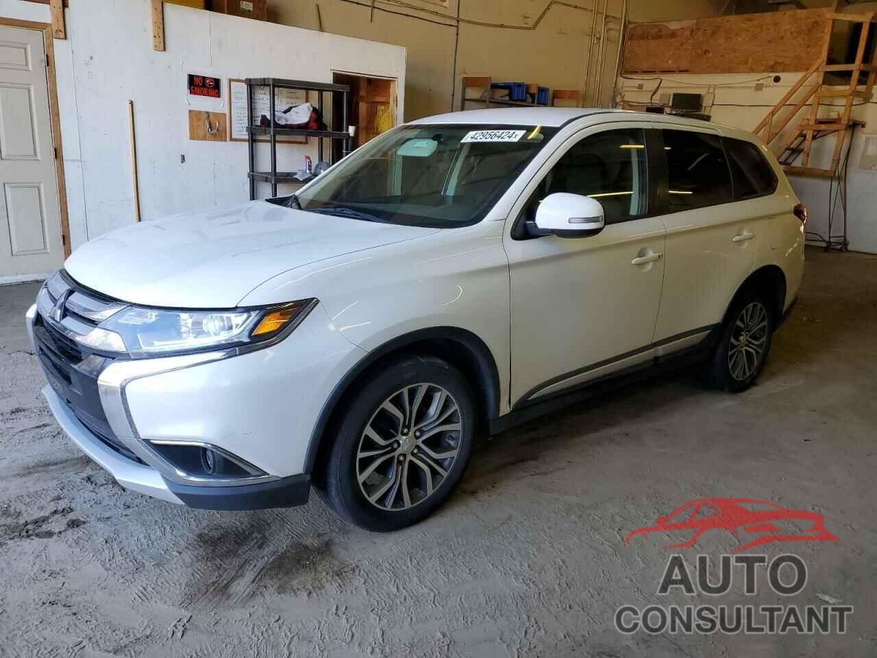 MITSUBISHI OUTLANDER 2018 - JA4AZ3A35JZ039257