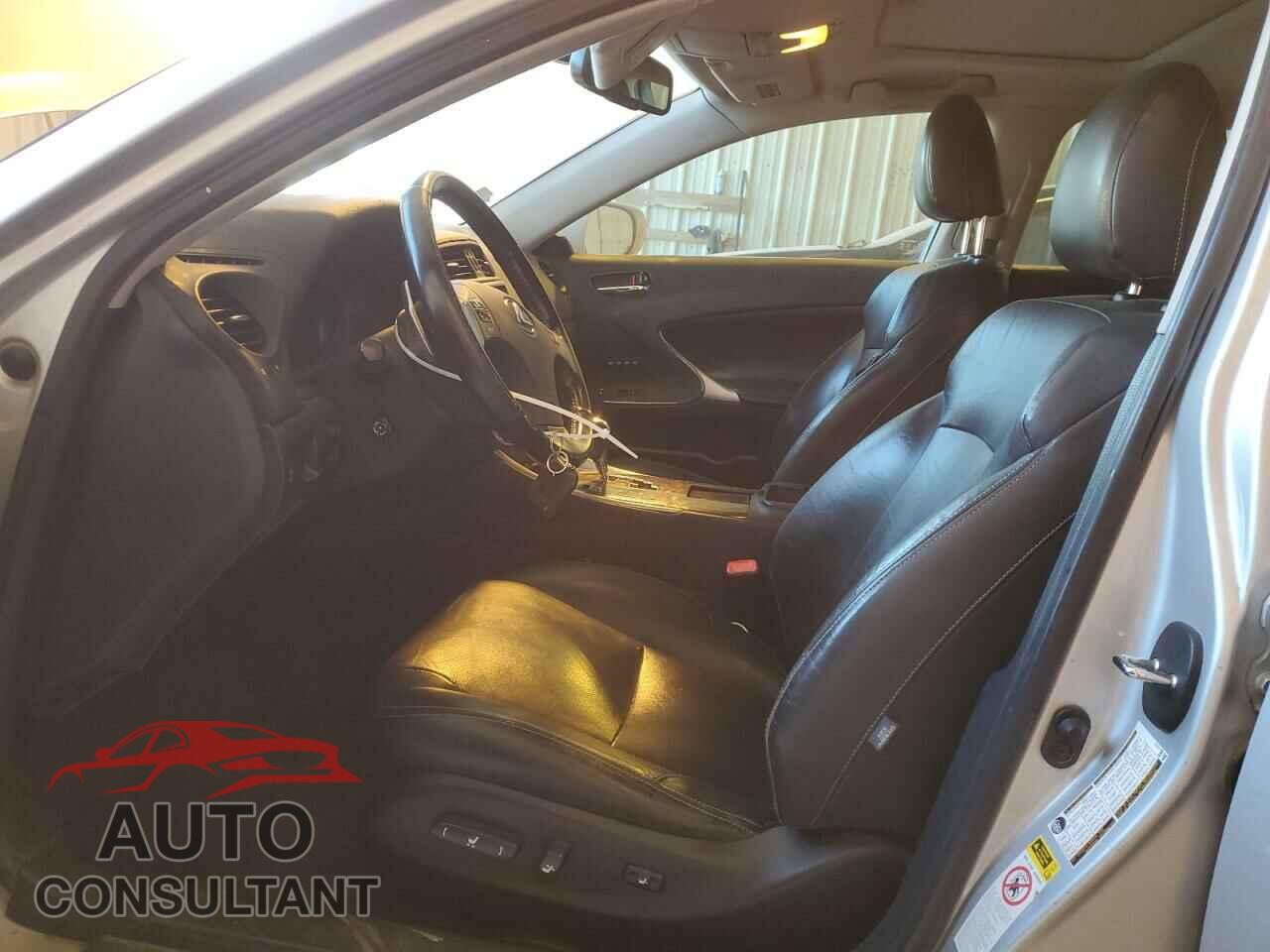 LEXUS IS 2009 - JTHBE262X92016673