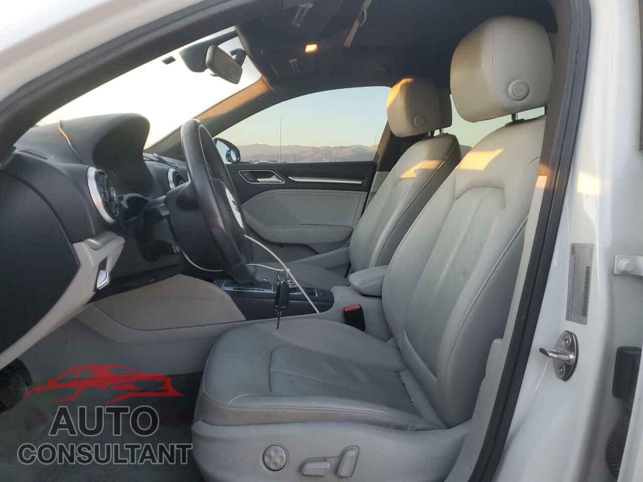 AUDI A3 2016 - WAUA7GFF8G1012709