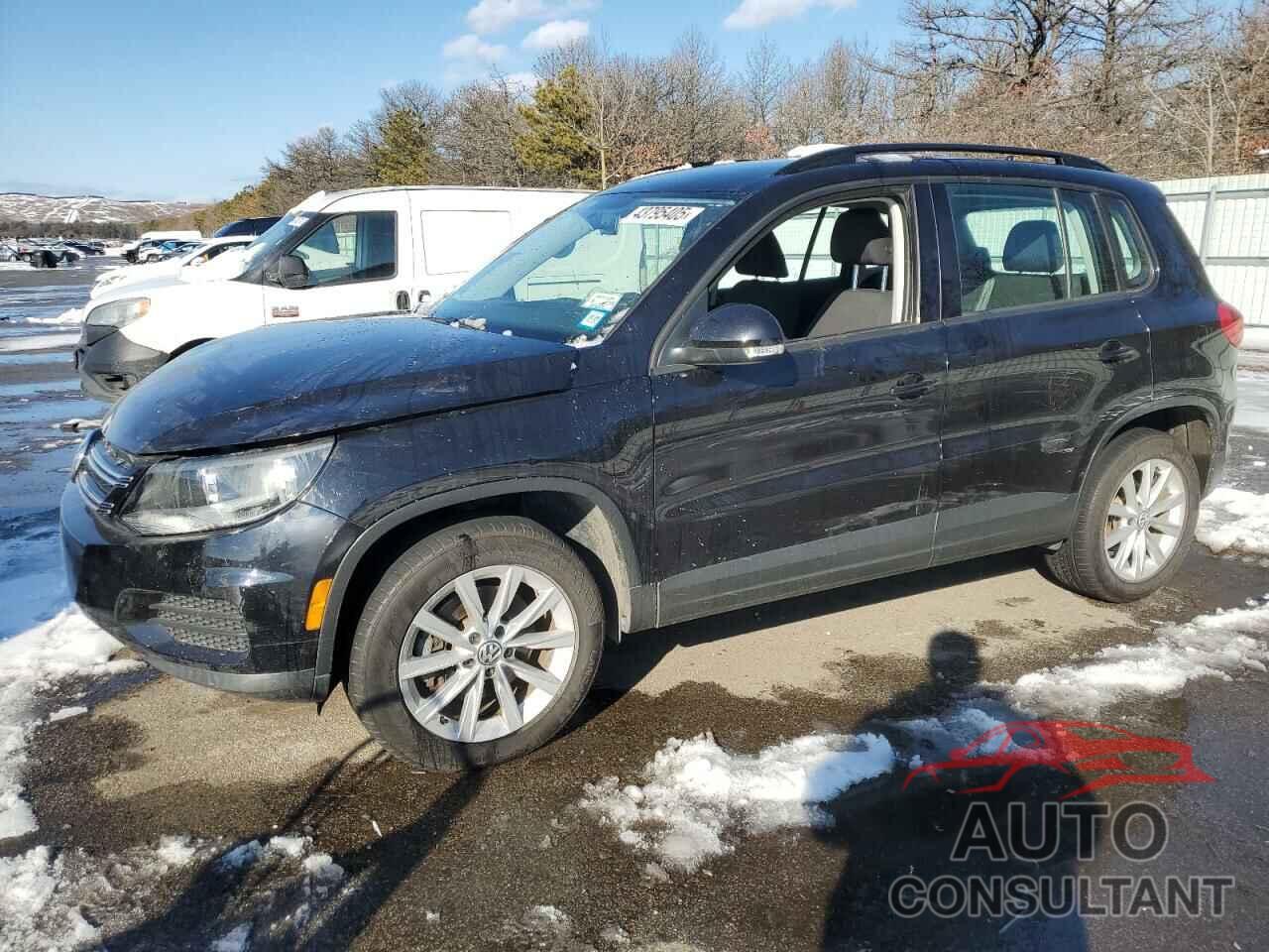 VOLKSWAGEN TIGUAN LIM 2018 - WVGBV7AX1JK000234