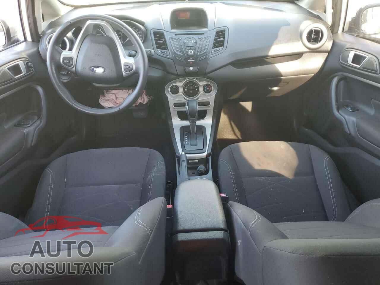 FORD FIESTA 2016 - 3FADP4EJ2GM130106