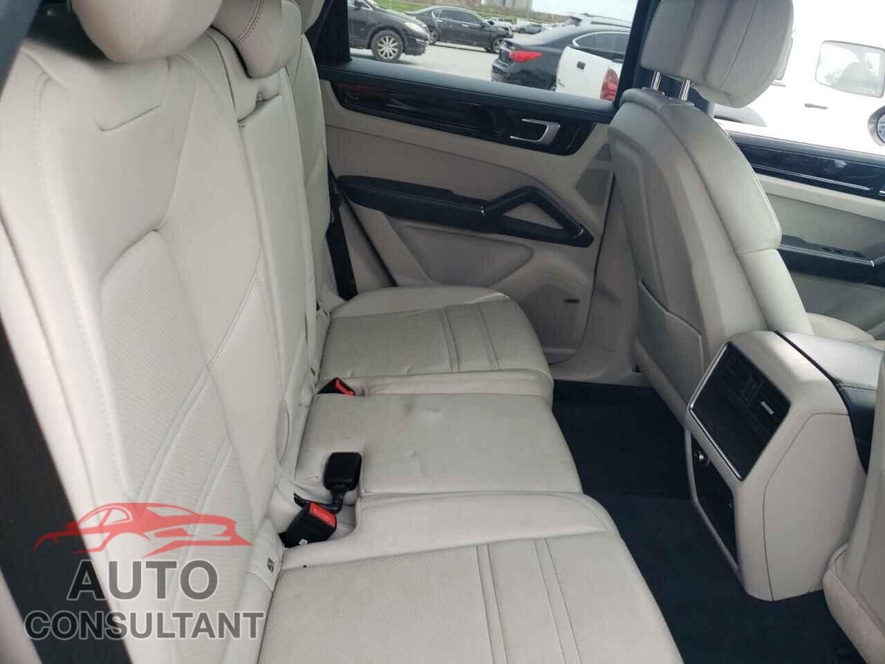 PORSCHE CAYENNE 2019 - WP1AA2AY9KDA05922