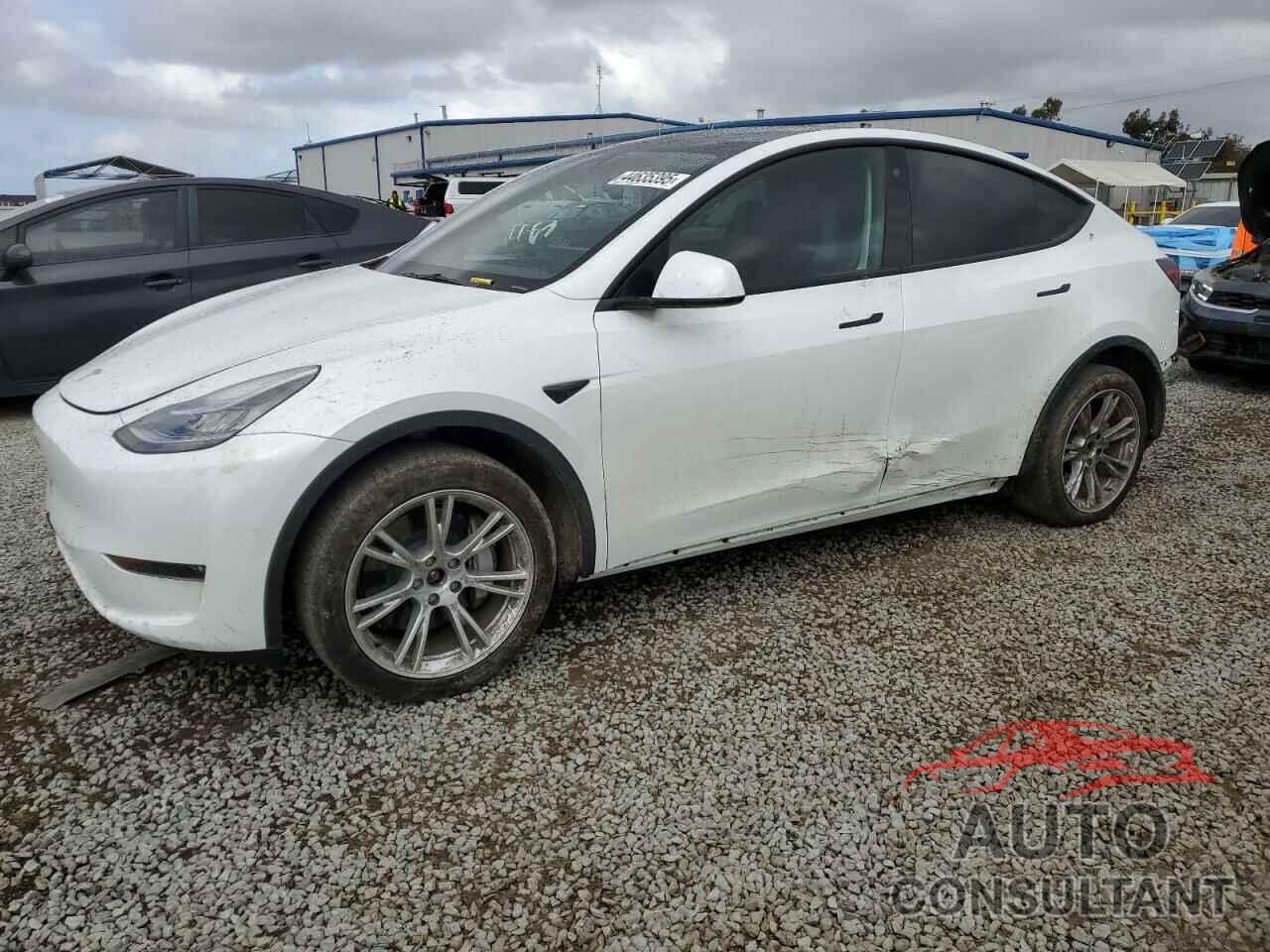 TESLA MODEL Y 2023 - 7SAYGDEE8PA069783