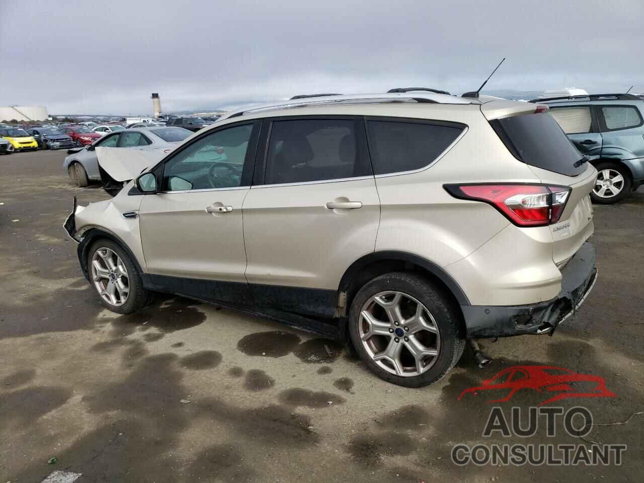 FORD ESCAPE 2017 - 1FMCU9J91HUE25407