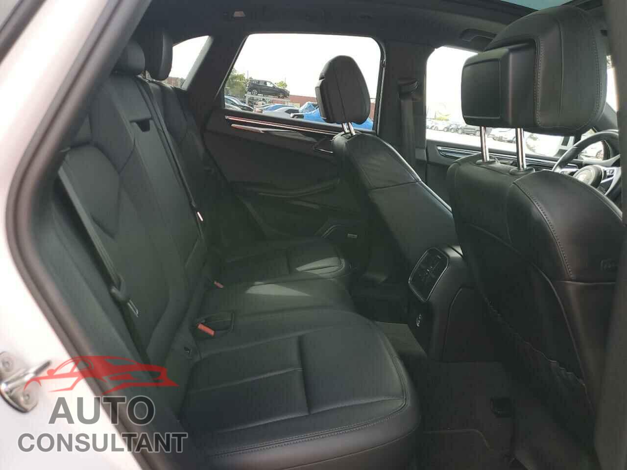 PORSCHE MACAN 2021 - WP1AA2A56MLB15485