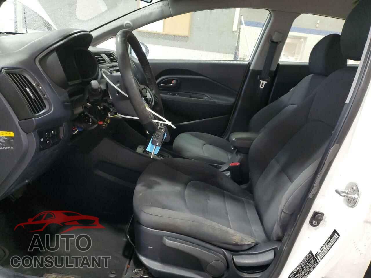 KIA RIO 2013 - KNADN4A34D6232829