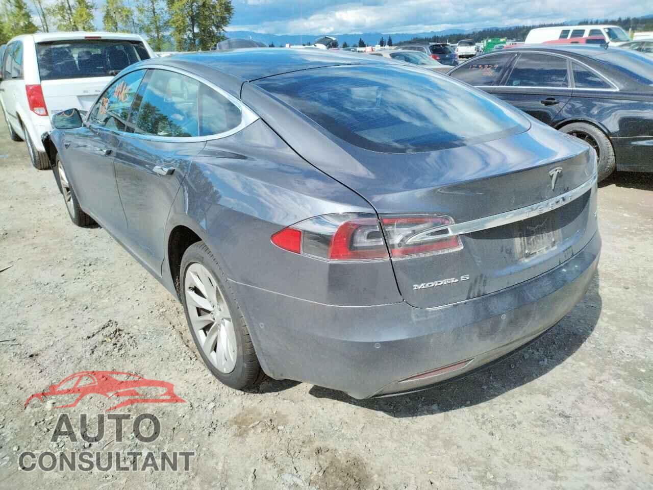 TESLA MODEL S 2018 - 5YJSA1E26JF269726
