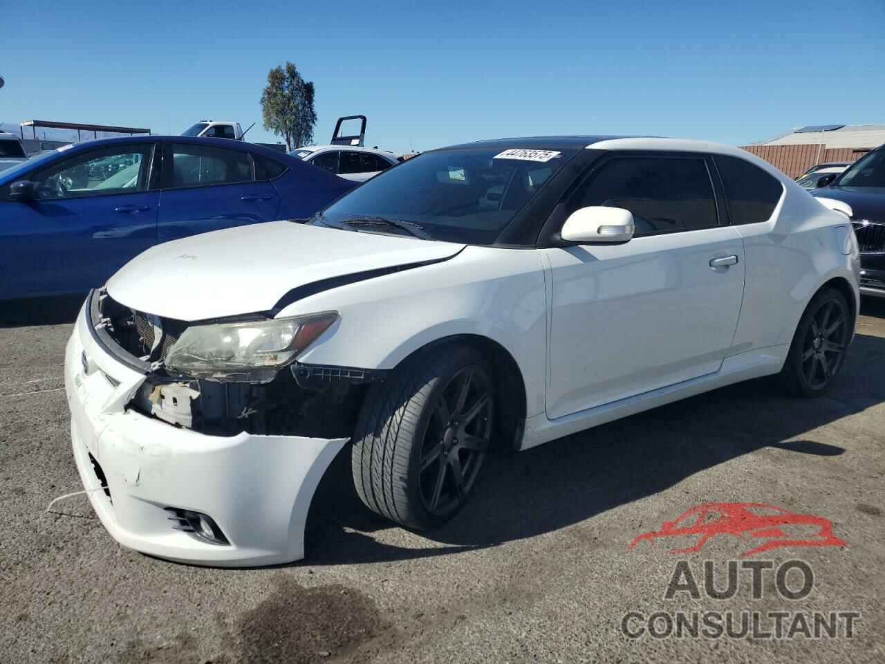 TOYOTA SCION 2012 - JTKJF5C75C3022984