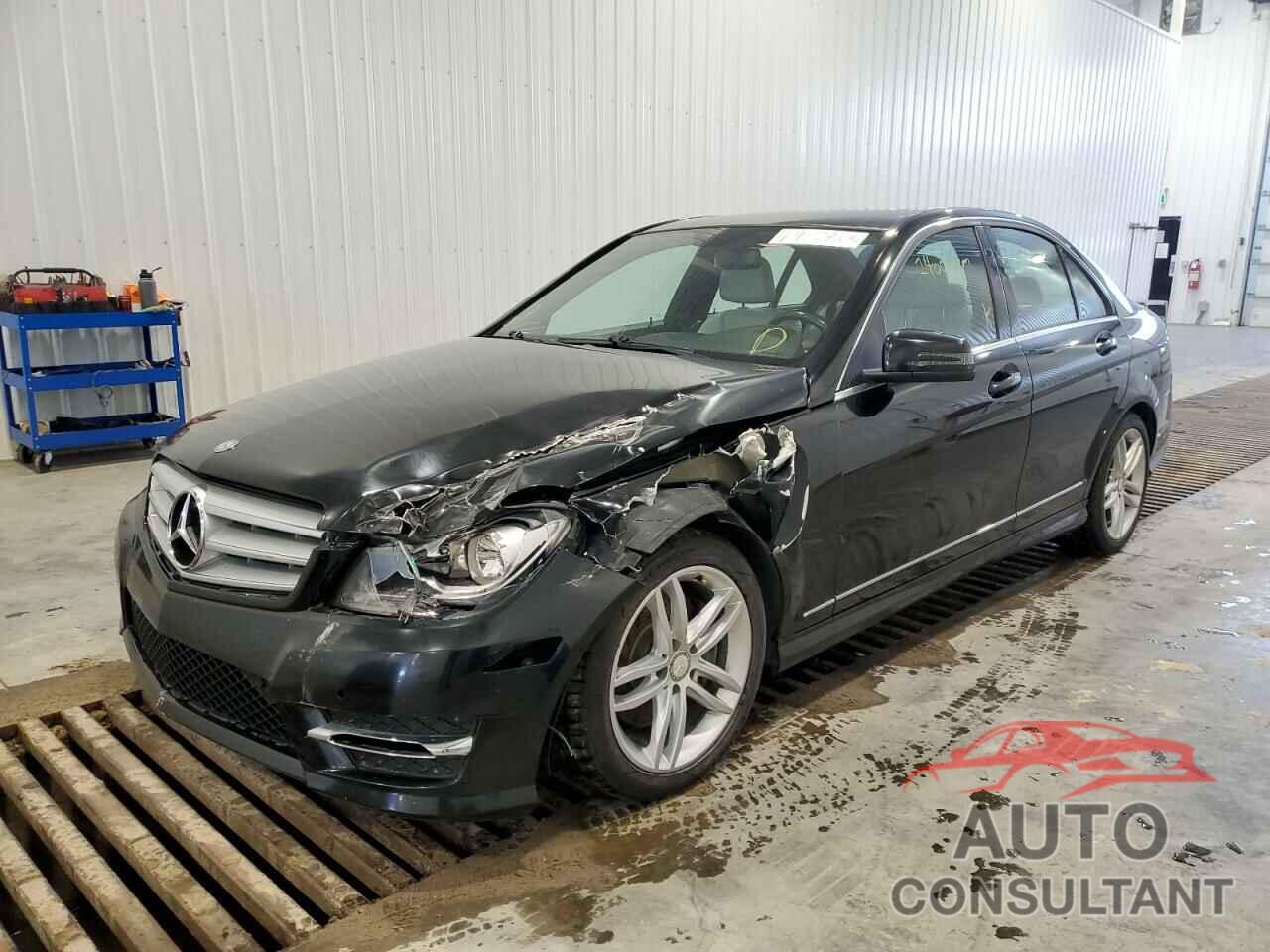 MERCEDES-BENZ C-CLASS 2013 - WDDGF8ABXDG092054