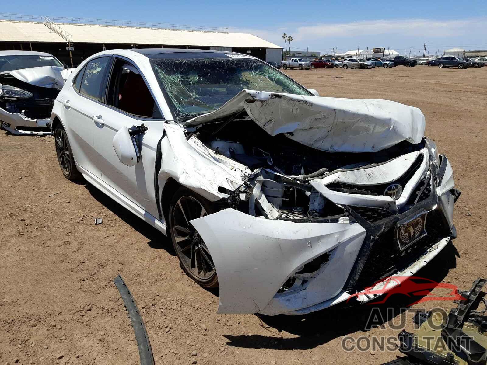 TOYOTA CAMRY 2018 - 4T1BZ1HK9JU020697