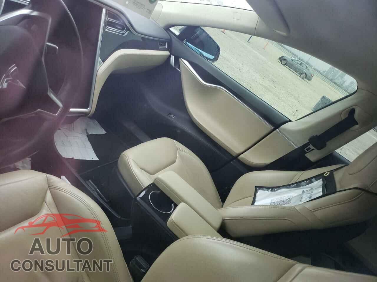 TESLA MODEL S 2016 - 5YJSA1E17GF131564