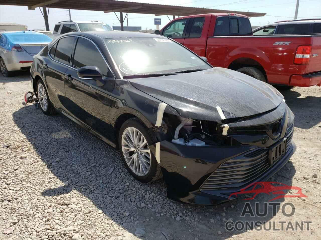2019 CAMRY TOYOTA