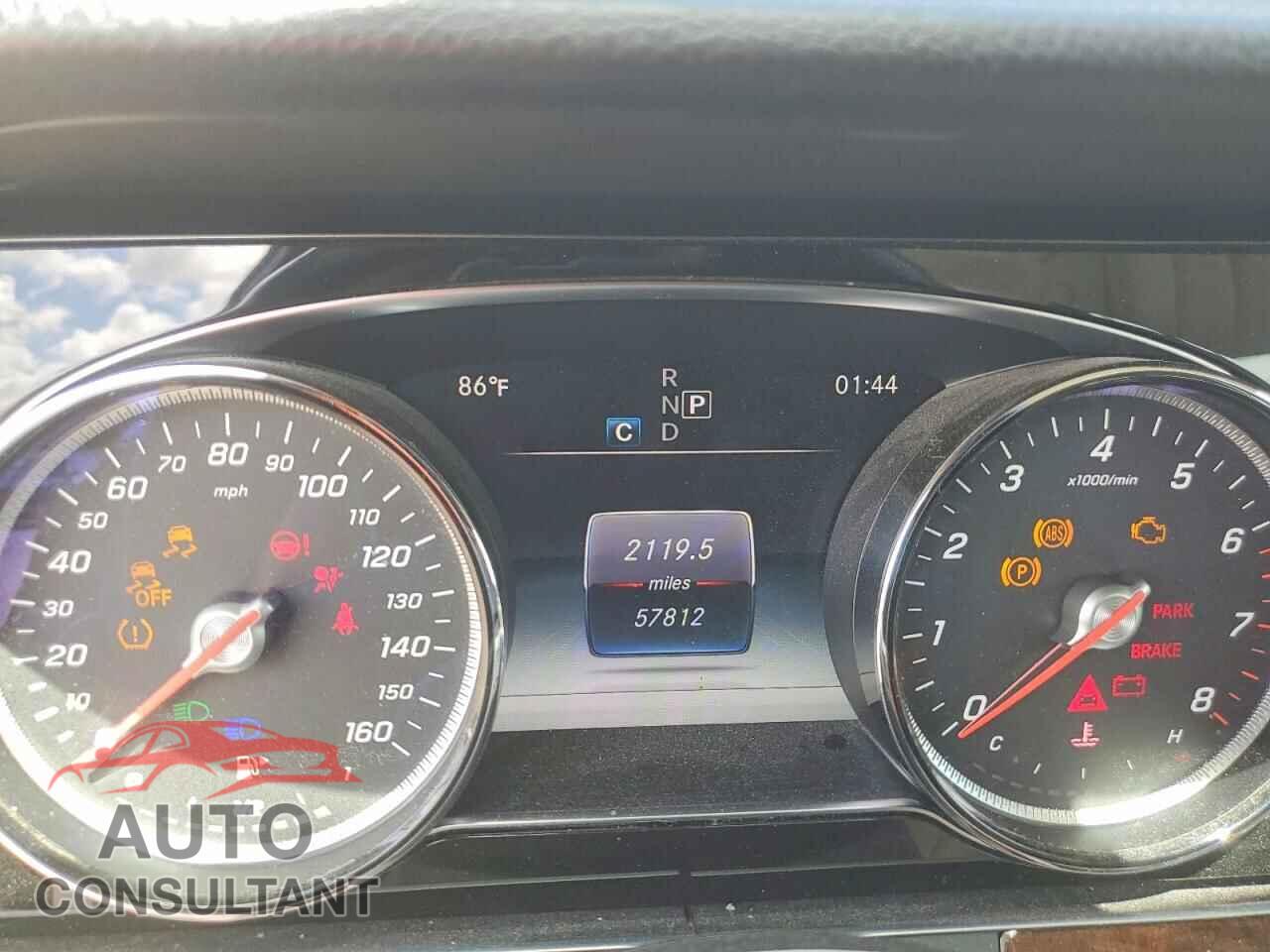 MERCEDES-BENZ E-CLASS 2017 - WDDZF4KB3HA142365