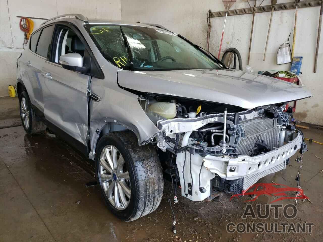 FORD ESCAPE 2017 - 1FMCU0J97HUE90855
