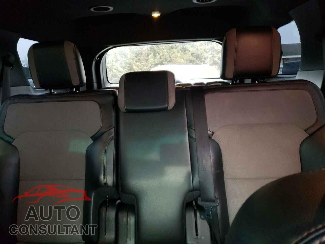 FORD EXPLORER 2017 - 1FM5K8D85HGA83650