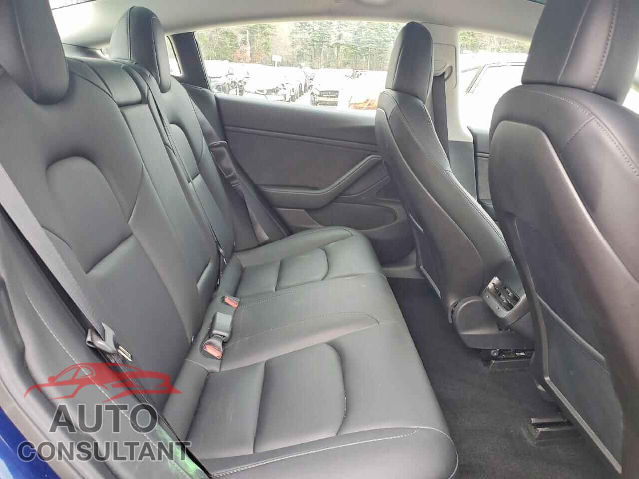 TESLA MODEL 3 2019 - 5YJ3E1EA2KF299372