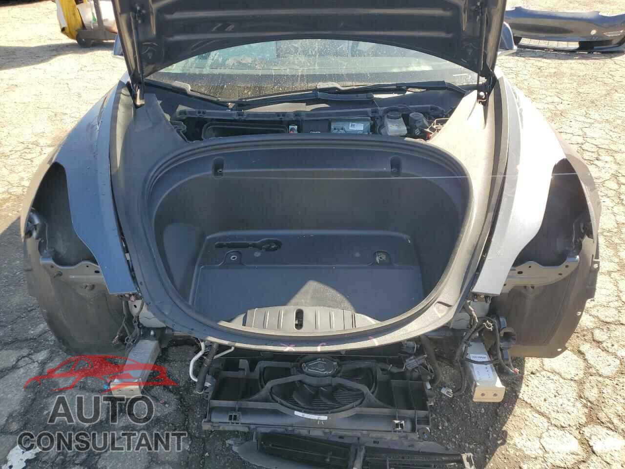 TESLA MODEL 3 2020 - 5YJ3E1EAXLF662664