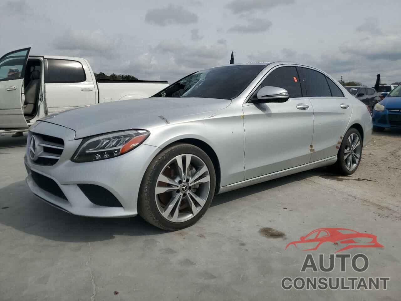 MERCEDES-BENZ C-CLASS 2019 - 55SWF8DB0KU305388