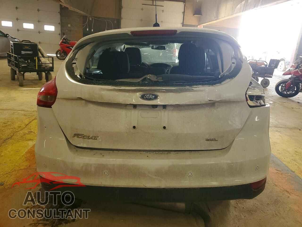 FORD FOCUS 2017 - 1FADP3M24HL248794