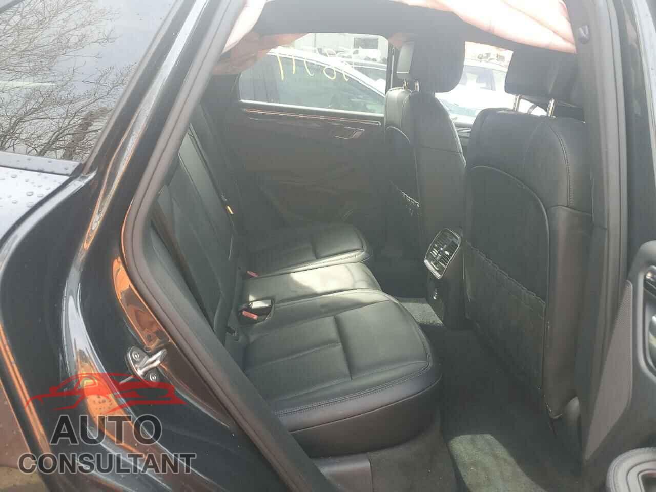 PORSCHE MACAN 2017 - WP1AA2A5XHLB01000