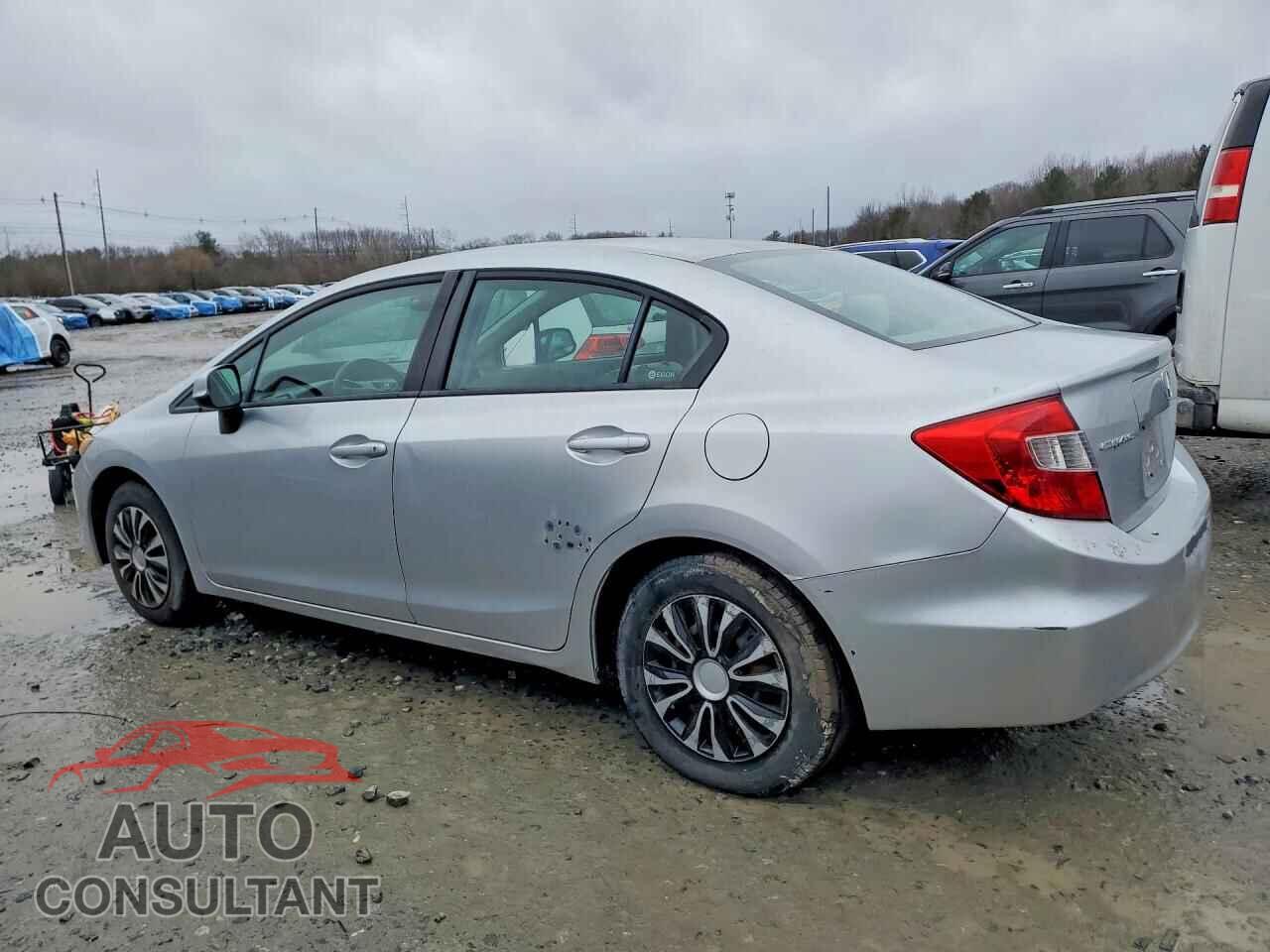 HONDA CIVIC 2012 - 2HGFB2F57CH324597