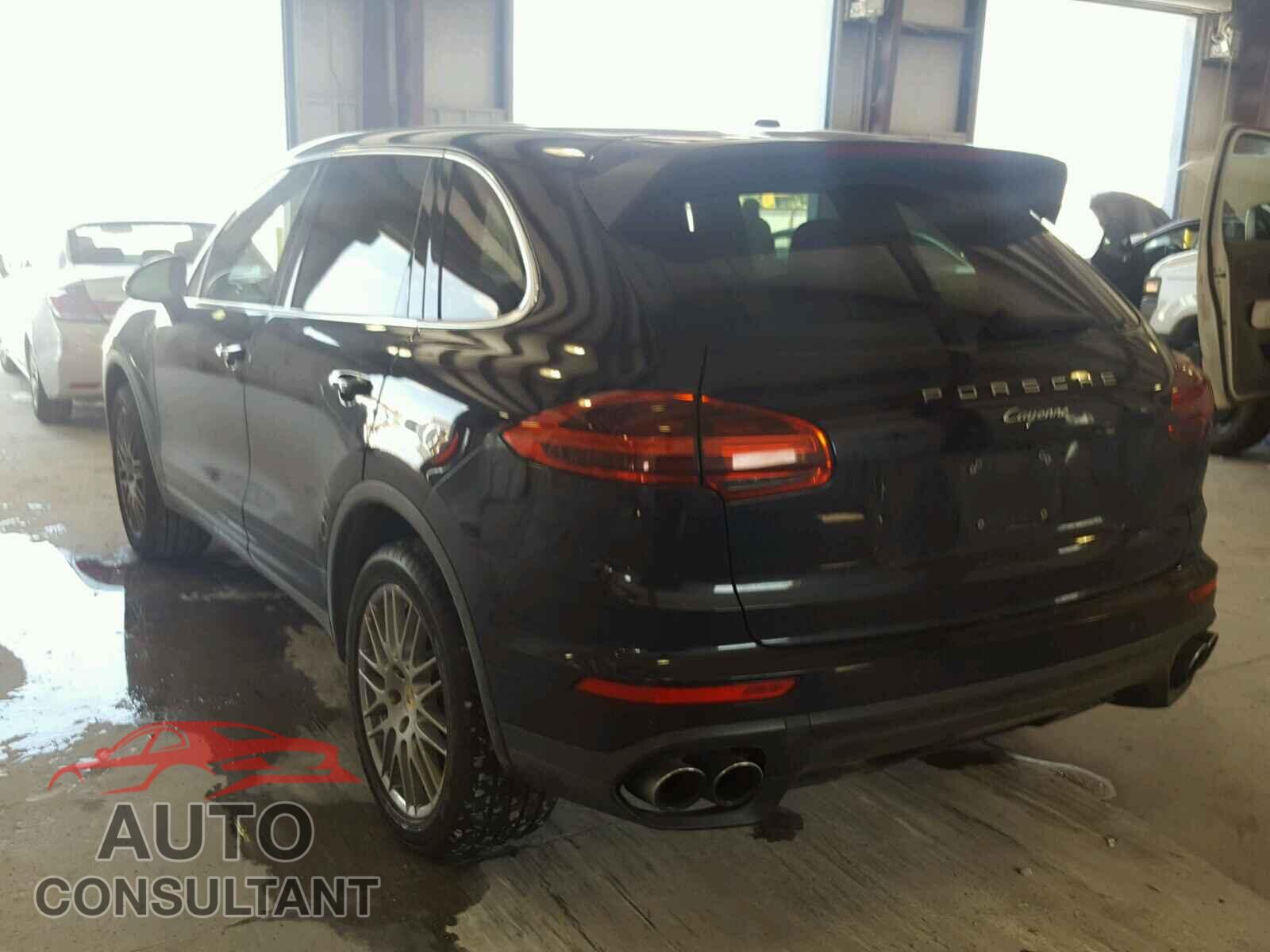 PORSCHE CAYENNE 2016 - WP1AA2A28GLA08495