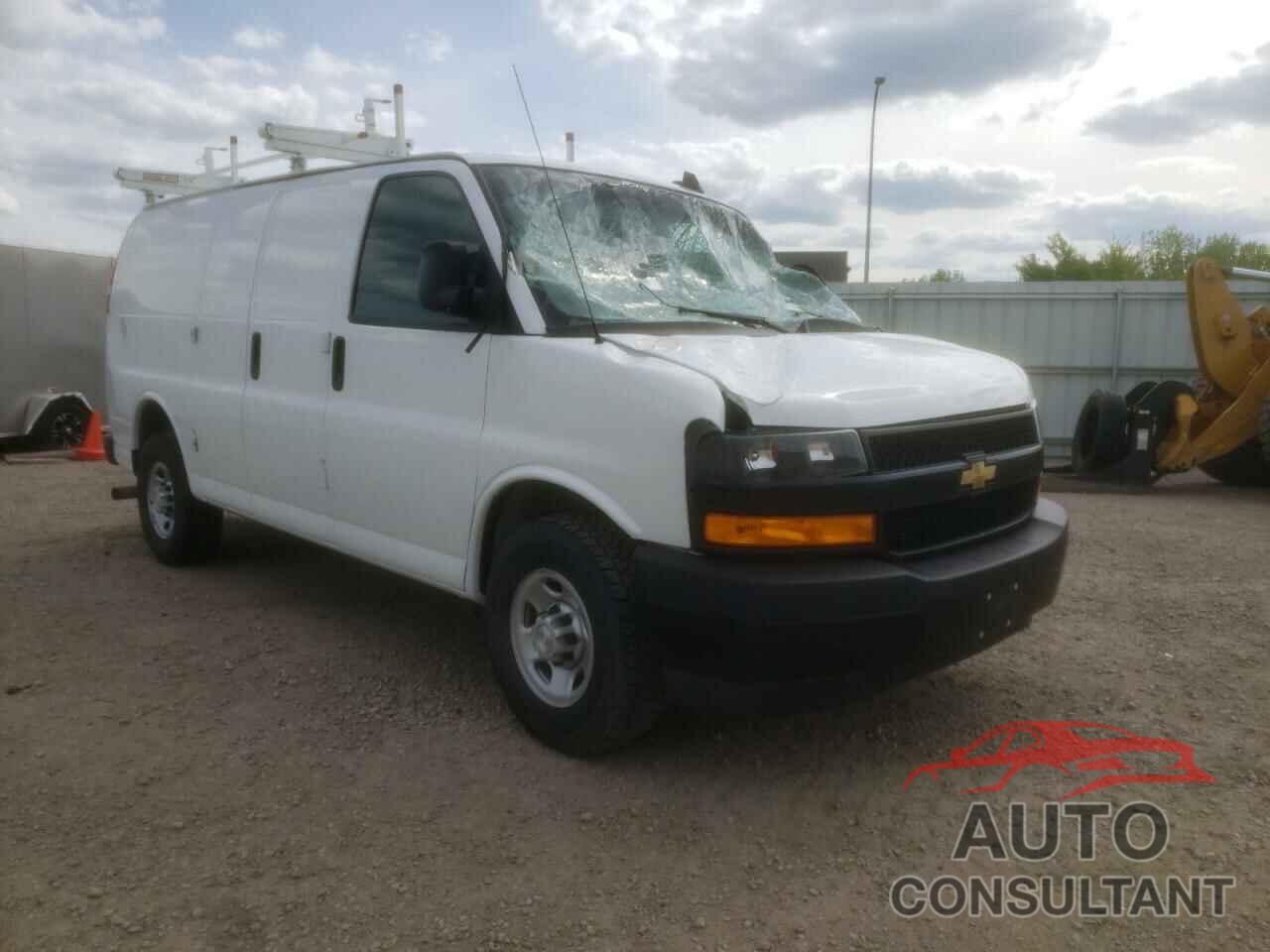 CHEVROLET EXPRESS 2018 - 1GCWGAFG2J1235723