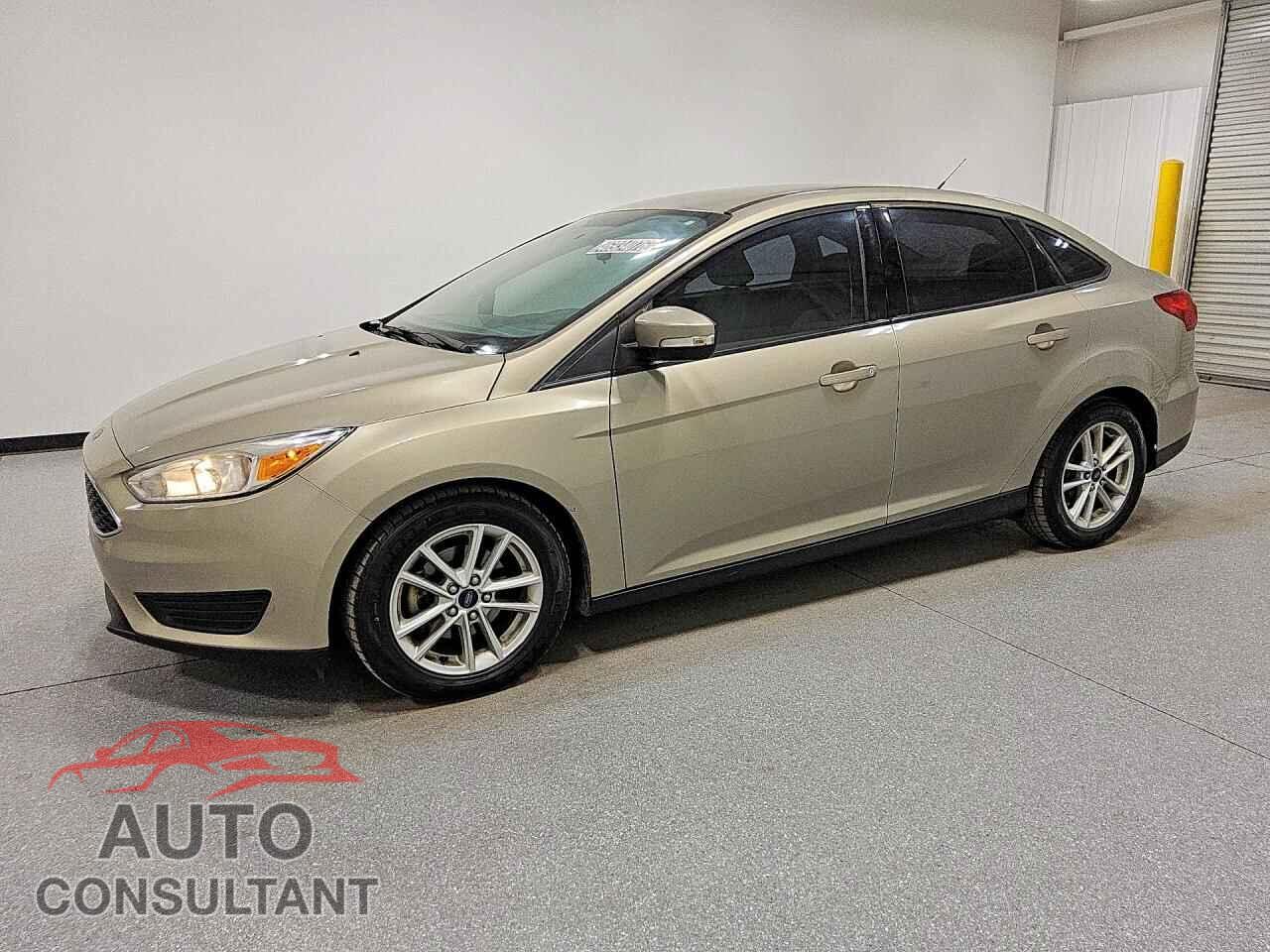 FORD FOCUS 2015 - 1FADP3F21FL211132