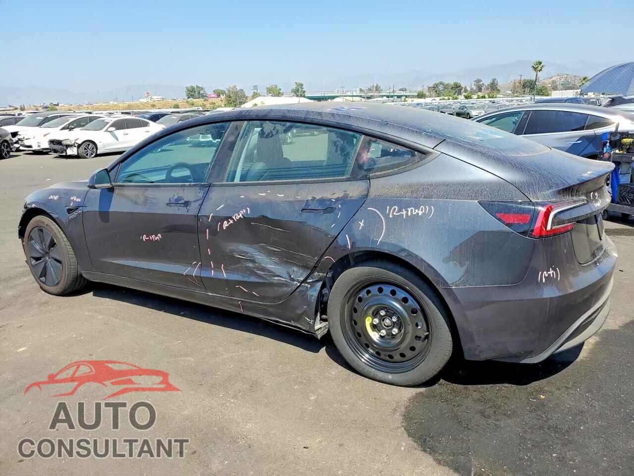 TESLA MODEL 3 2025 - 5YJ3E1EA2SF080976
