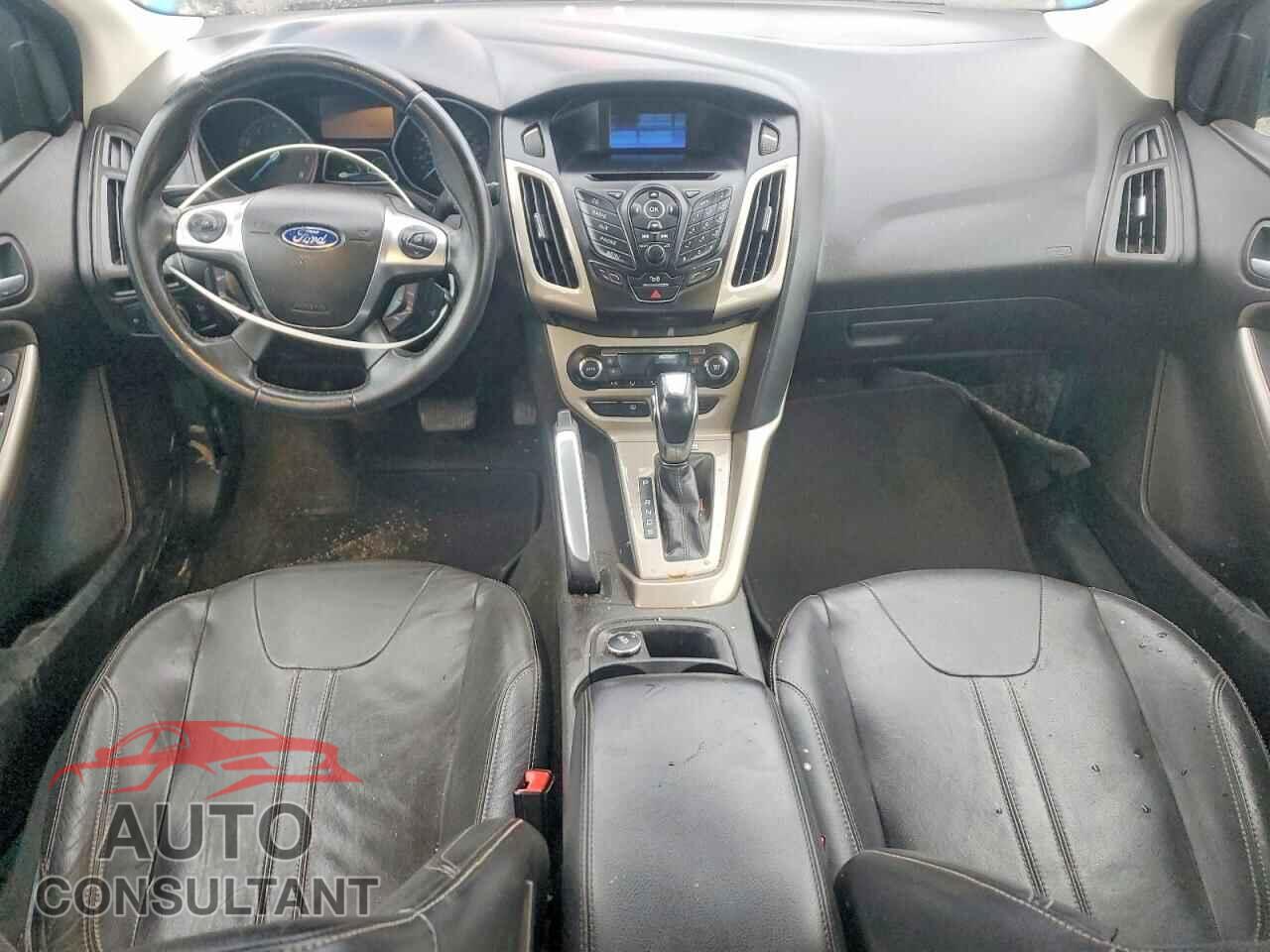 FORD FOCUS 2012 - 1FAHP3H21CL284155