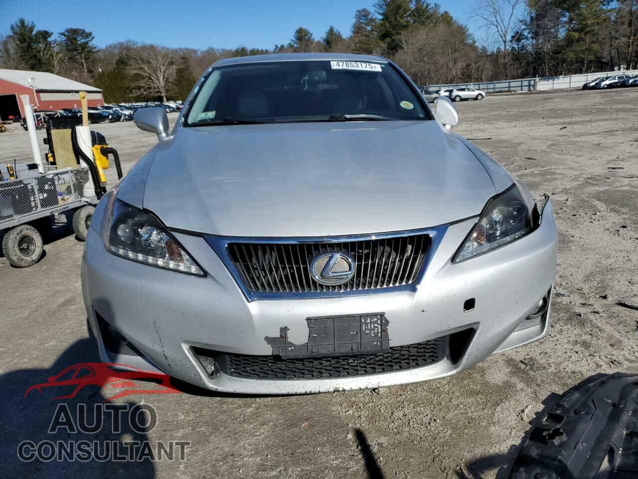 LEXUS IS 2011 - JTHCF5C26B5044837