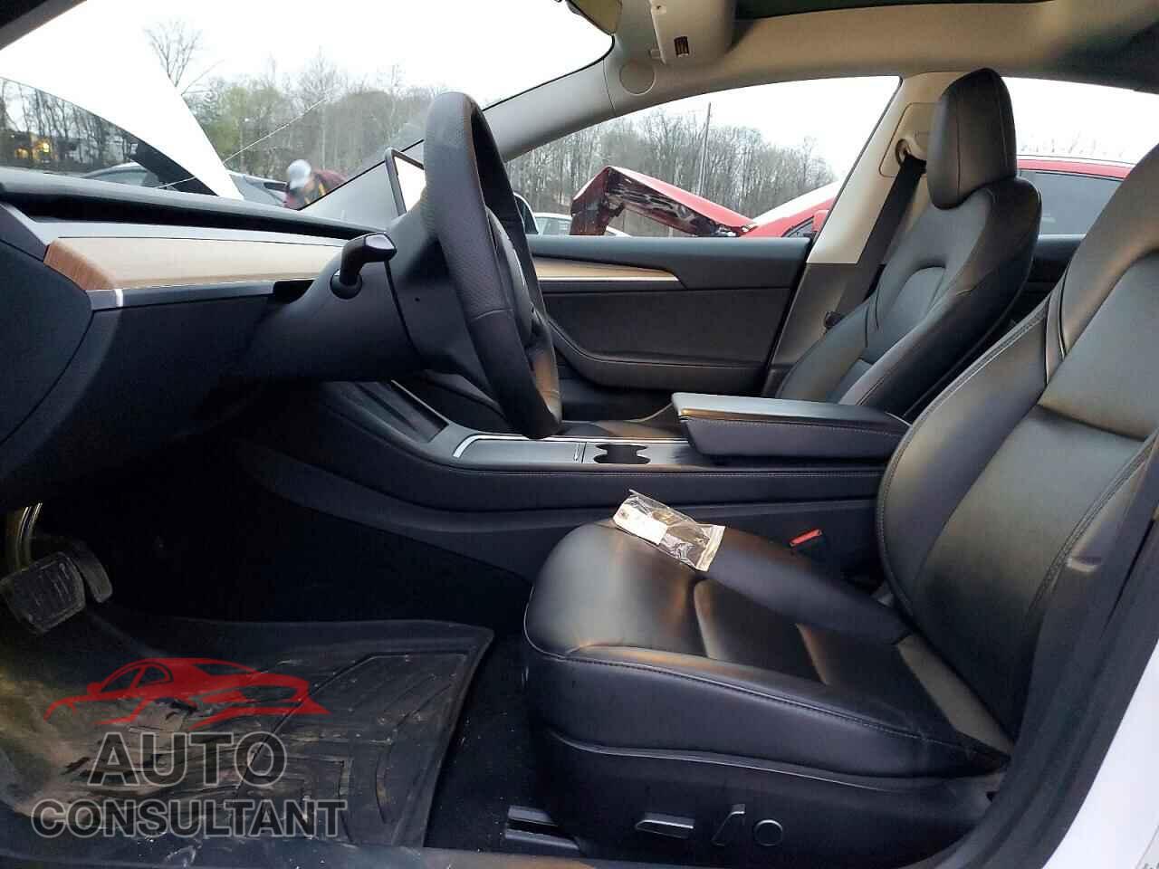 TESLA MODEL 3 2021 - 5YJ3E1EB1MF983471