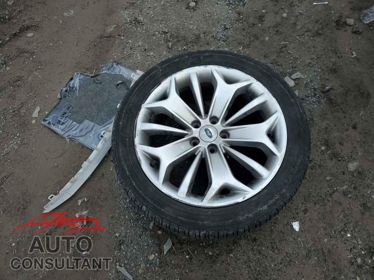 FORD TAURUS 2013 - 1FAHP2F8XDG218098