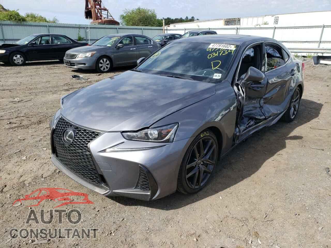 LEXUS IS 2018 - JTHC81D28J5031734
